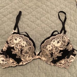 NWOT Victoria’s Secret Dream Angels Push Up  - 36B